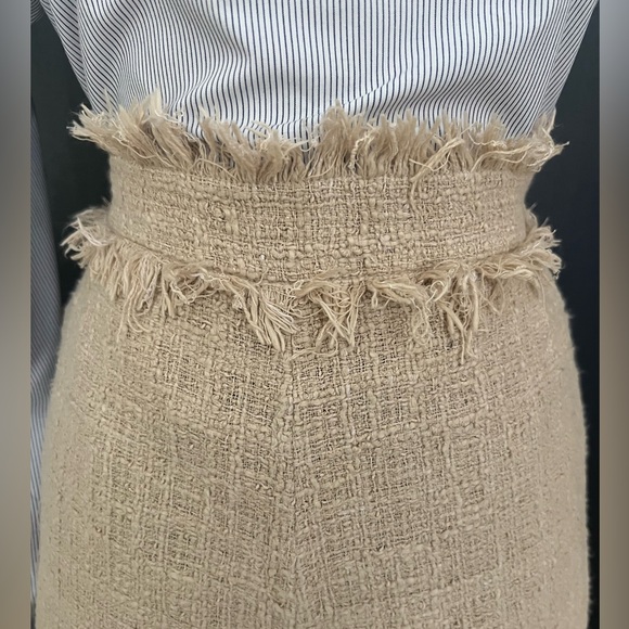 MSGM high rise tweed shorts color beige size 44
Zipper closure on the side - Picture 6 of 10